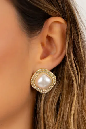 Pearl Retro Stud Earrings