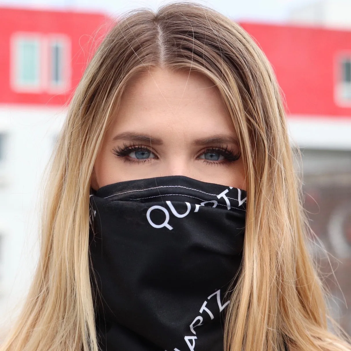 QUARTZ LUXURY MASK (BLACK)